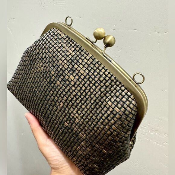 Vintage Style Distressed Woven Cowhide Handmade Kisslock Bag/Multi Use Style Bag - Picture 9 of 16